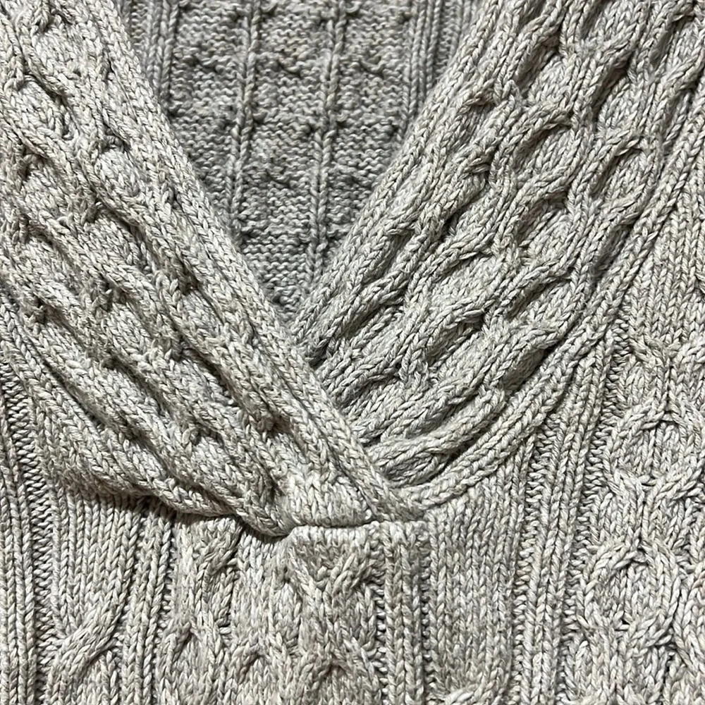 Eddie Bauer Women's Tan V-Neck Sweater M